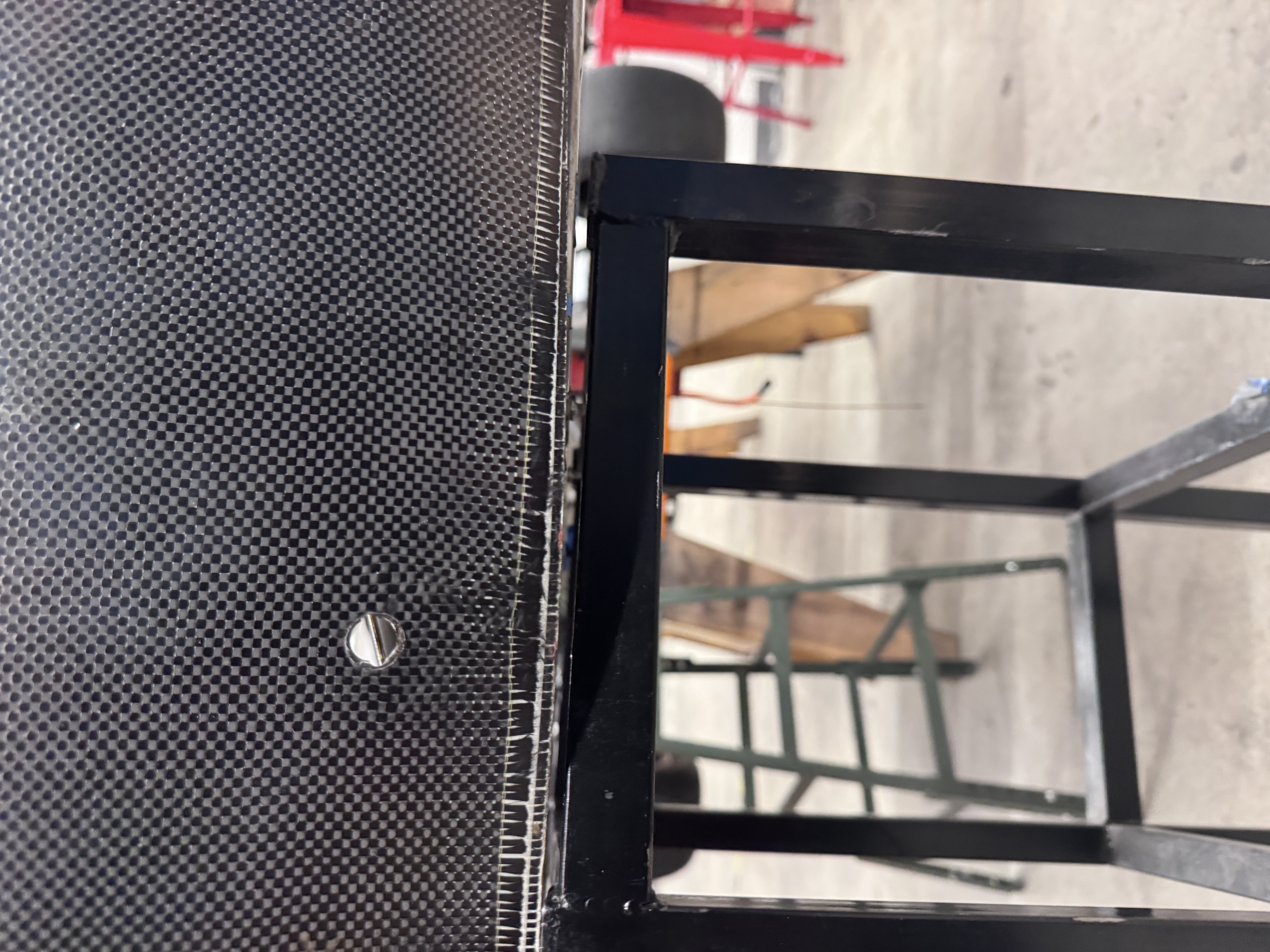 Flush-mounted Dzus fastener installation